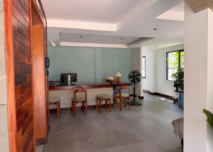 Sonitori Riverside Hotel 4*